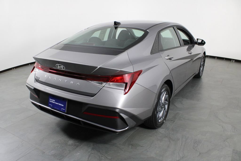Certified 2024 Hyundai Elantra SEL image 16