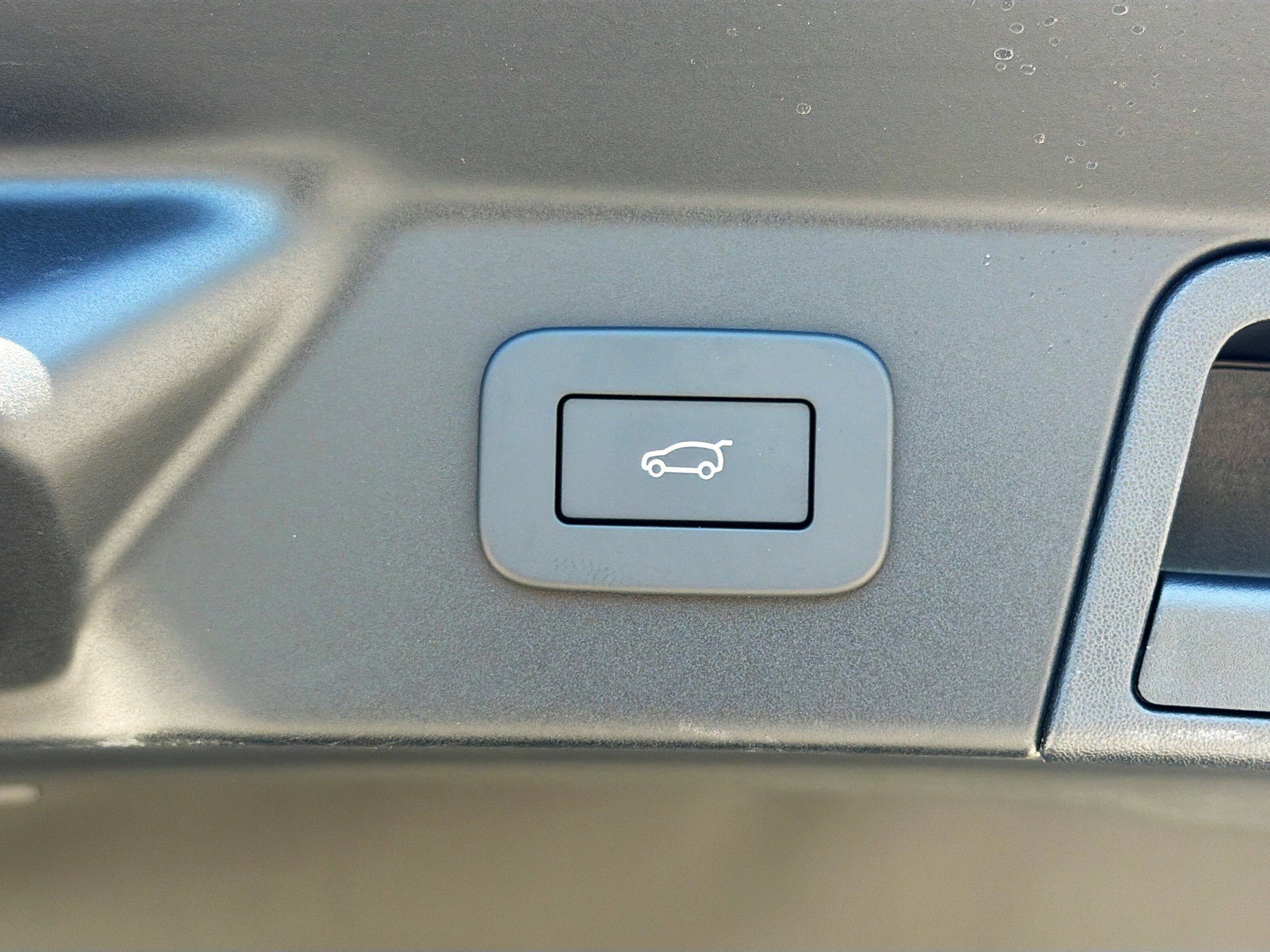 New 2026 Land Rover Range Rover Velar Dynamic SE image 13