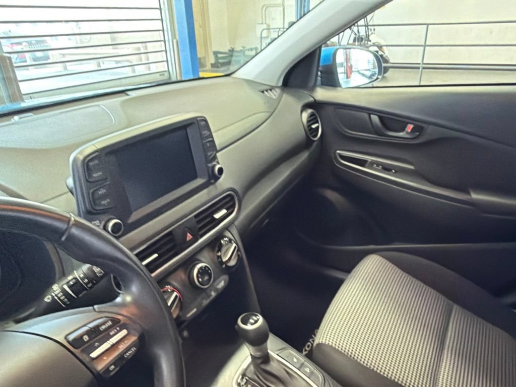 Used 2020 Hyundai Kona SEL FWD image 4
