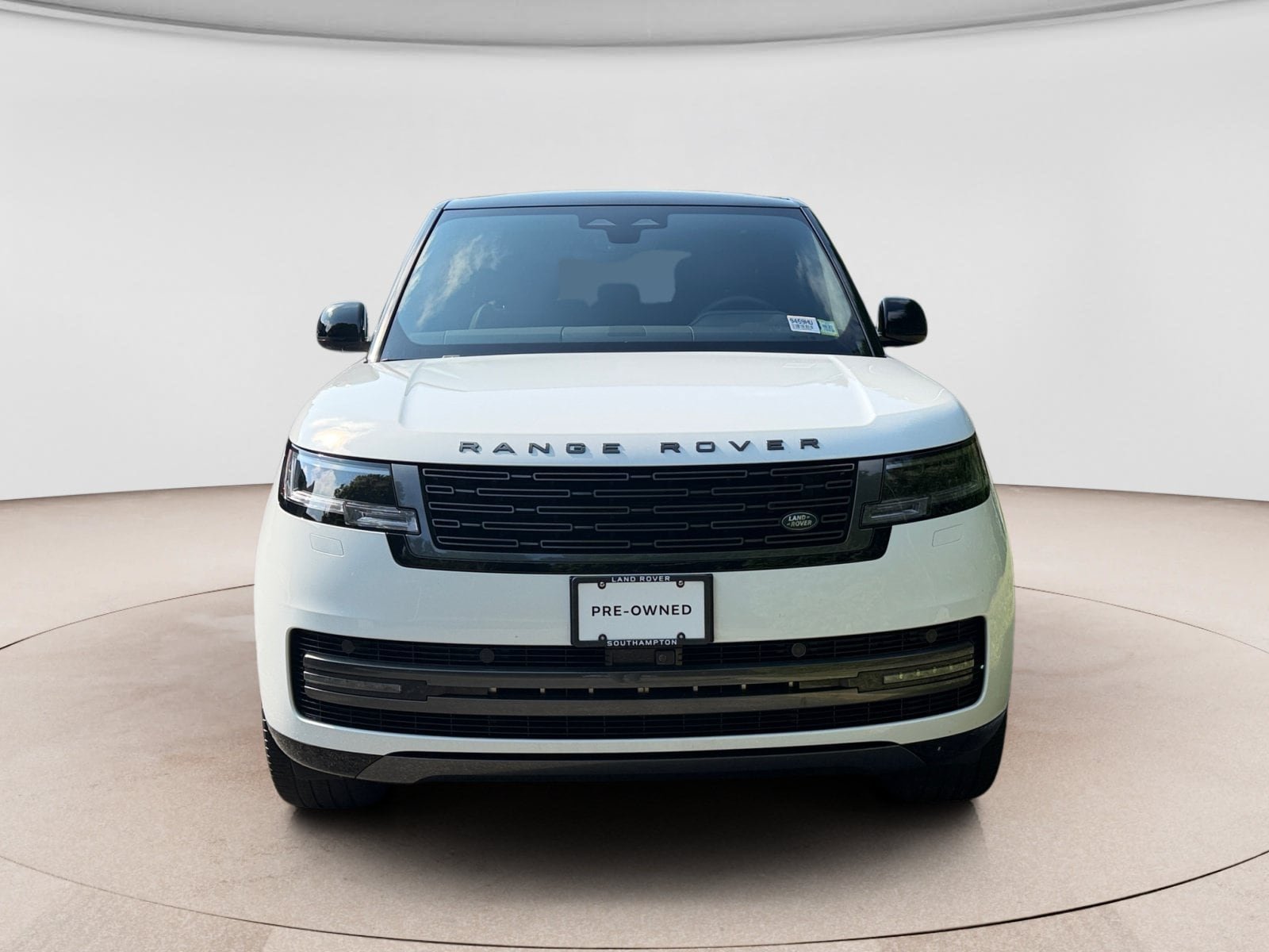 Certified 2025 Land Rover Range Rover SE AWD/4WD image 8