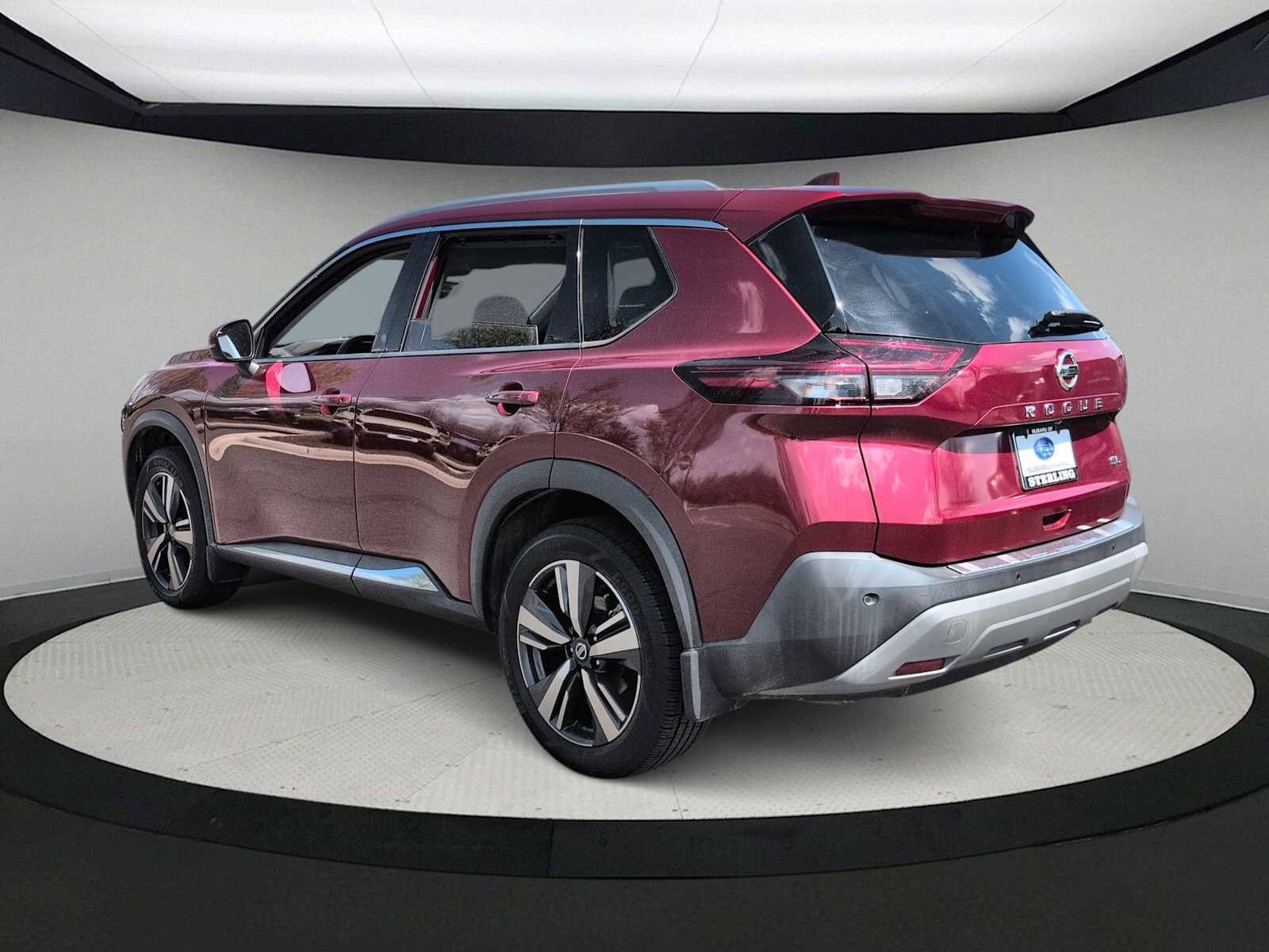 Used 2021 Nissan Rogue SL w/ Premium Package FWD image 6