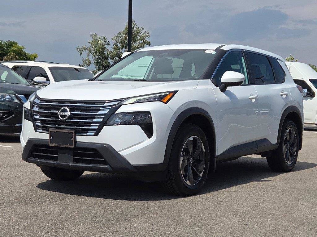 Used 2024 Nissan Rogue SV AWD/4WD image 1