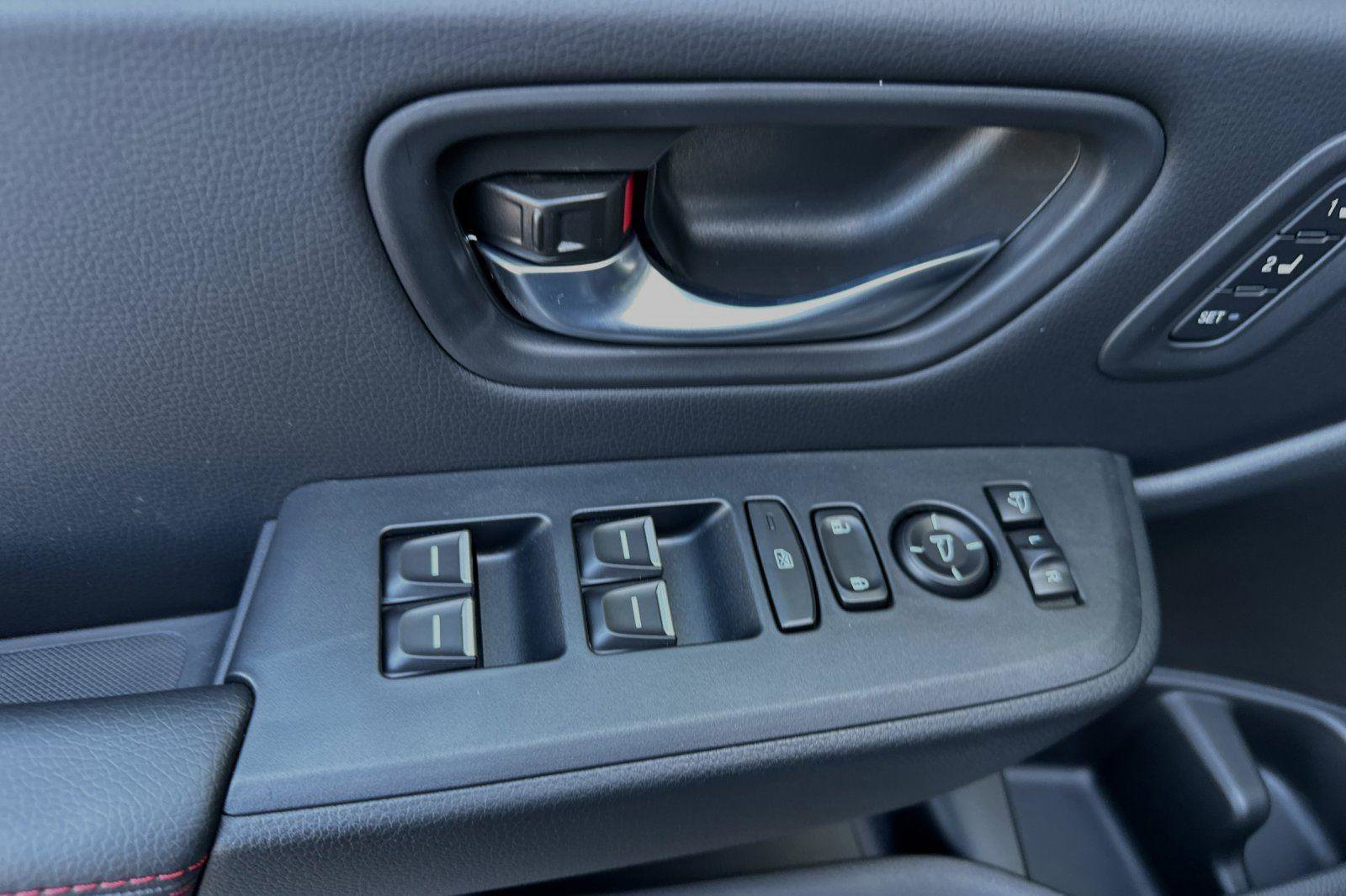 New 2025 Honda Pilot Black Edition image 8