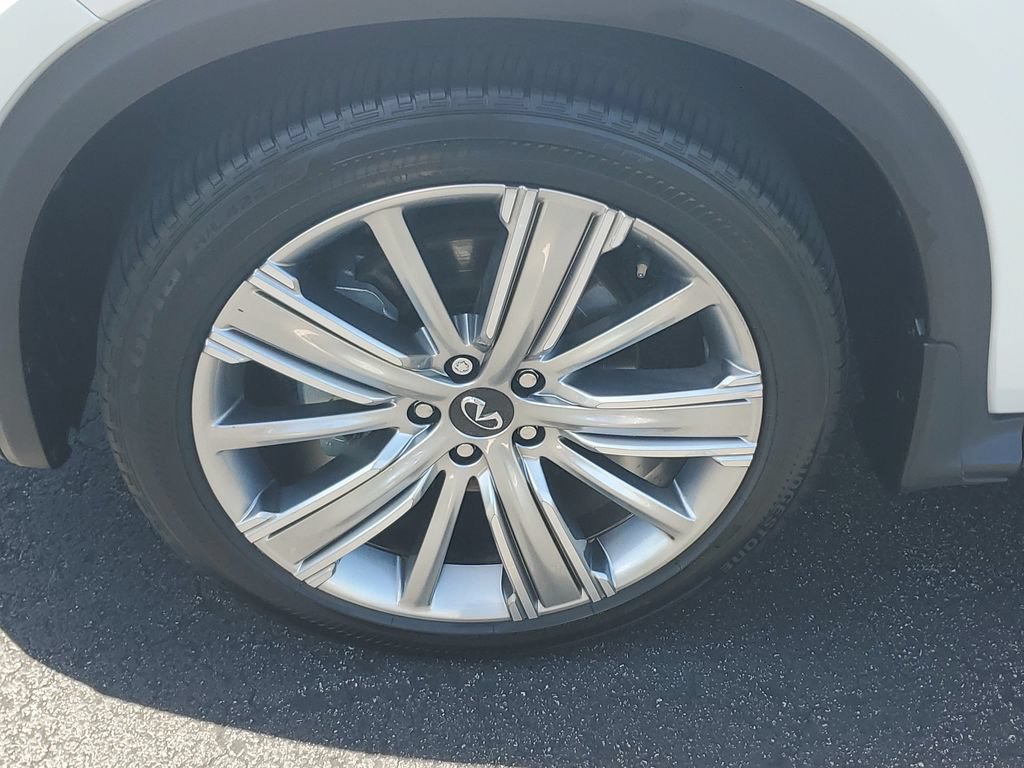 Used 2023 INFINITI QX50 Sensory AWD/4WD image 11