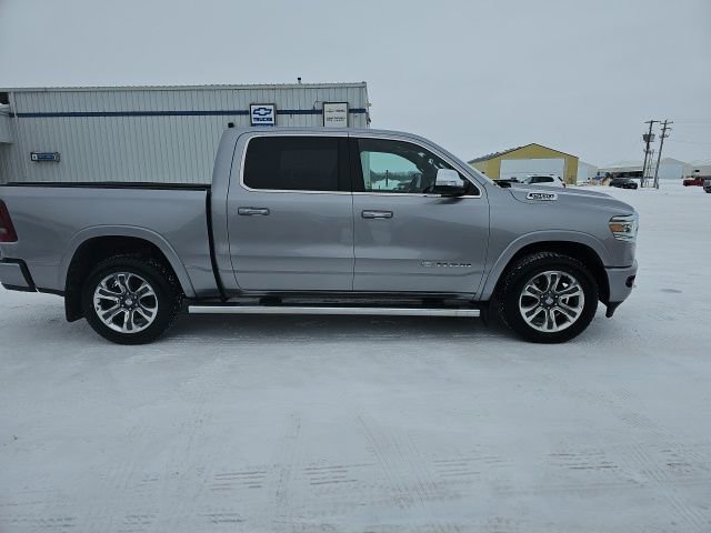 Used 2022 RAM 1500 Limited w/ Body-Colour Bumper Group image 4