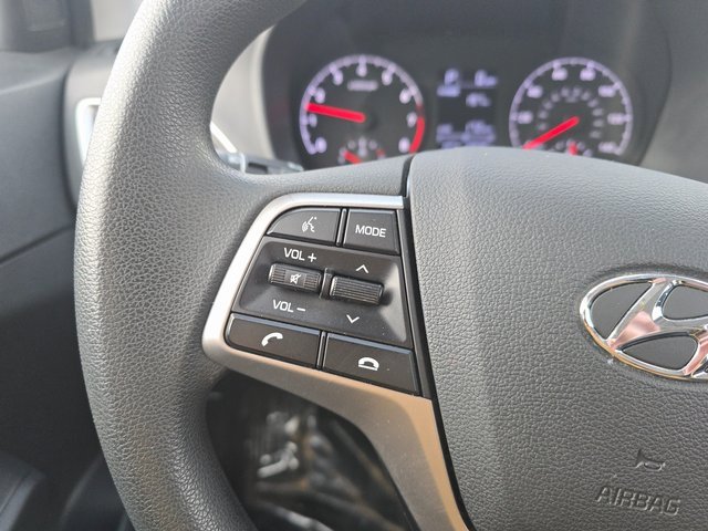 Used 2022 Hyundai Accent SEL image 18