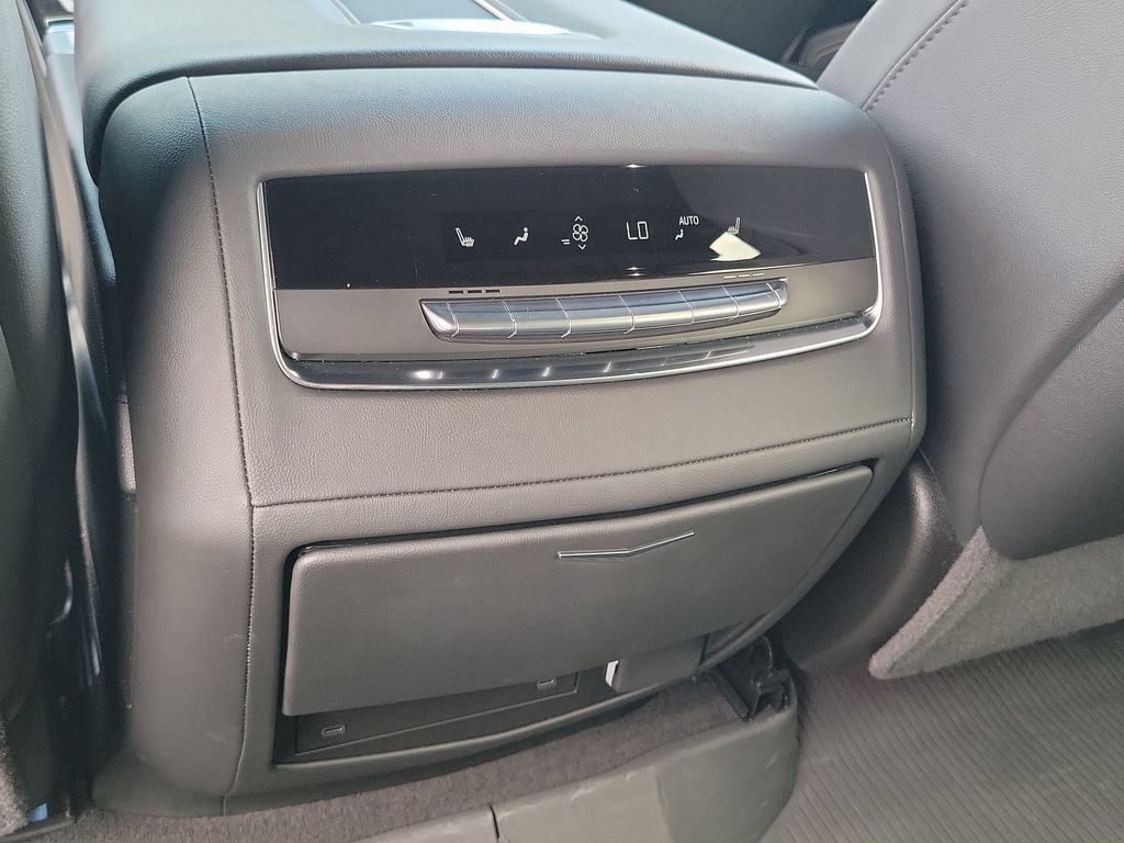 Certified 2025 Cadillac Escalade ESV Sport AWD/4WD image 21