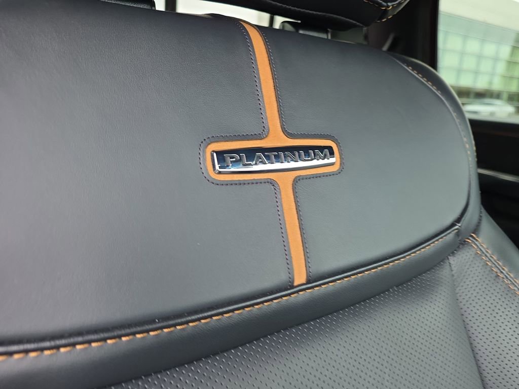 Used 2024 Ford F250 Platinum w/ FX4 Off-Road Package image 22