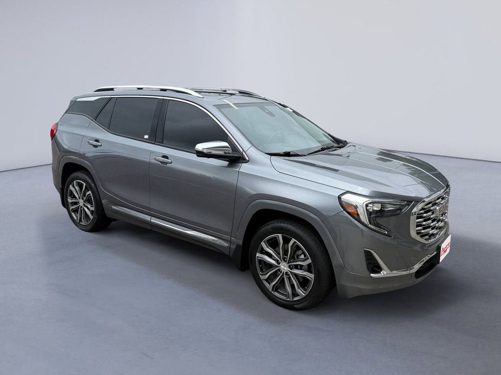 Certified 2020 GMC Terrain Denali w/ Denali Premium Package AWD/4WD image 7