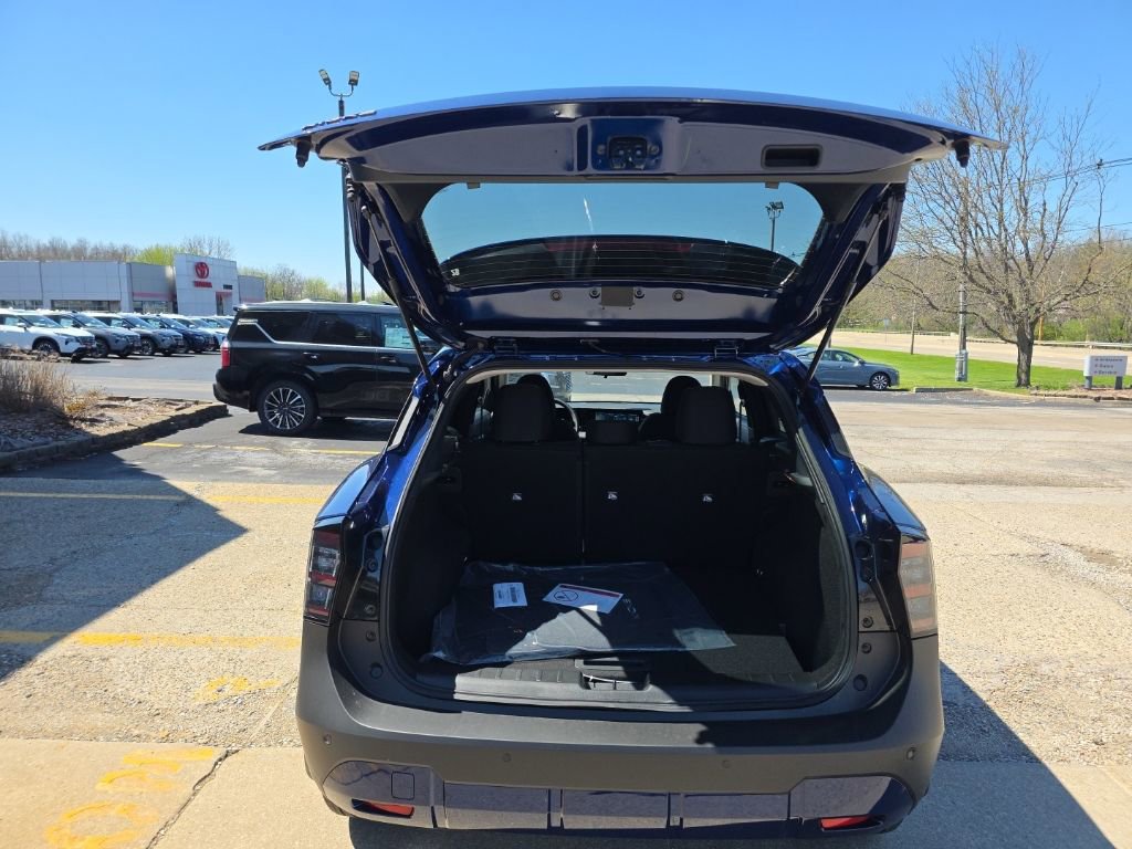 New 2026 Nissan Kicks SV image 5