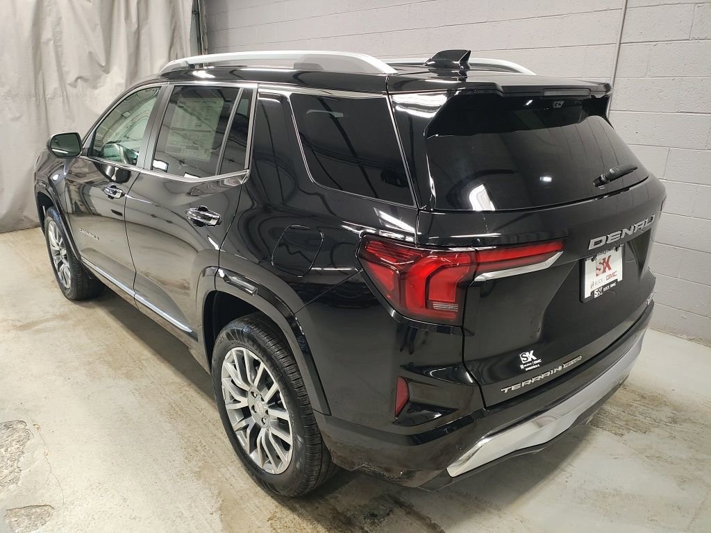 New 2026 GMC Terrain Denali w/ LPO, Floor Liner Package image 21