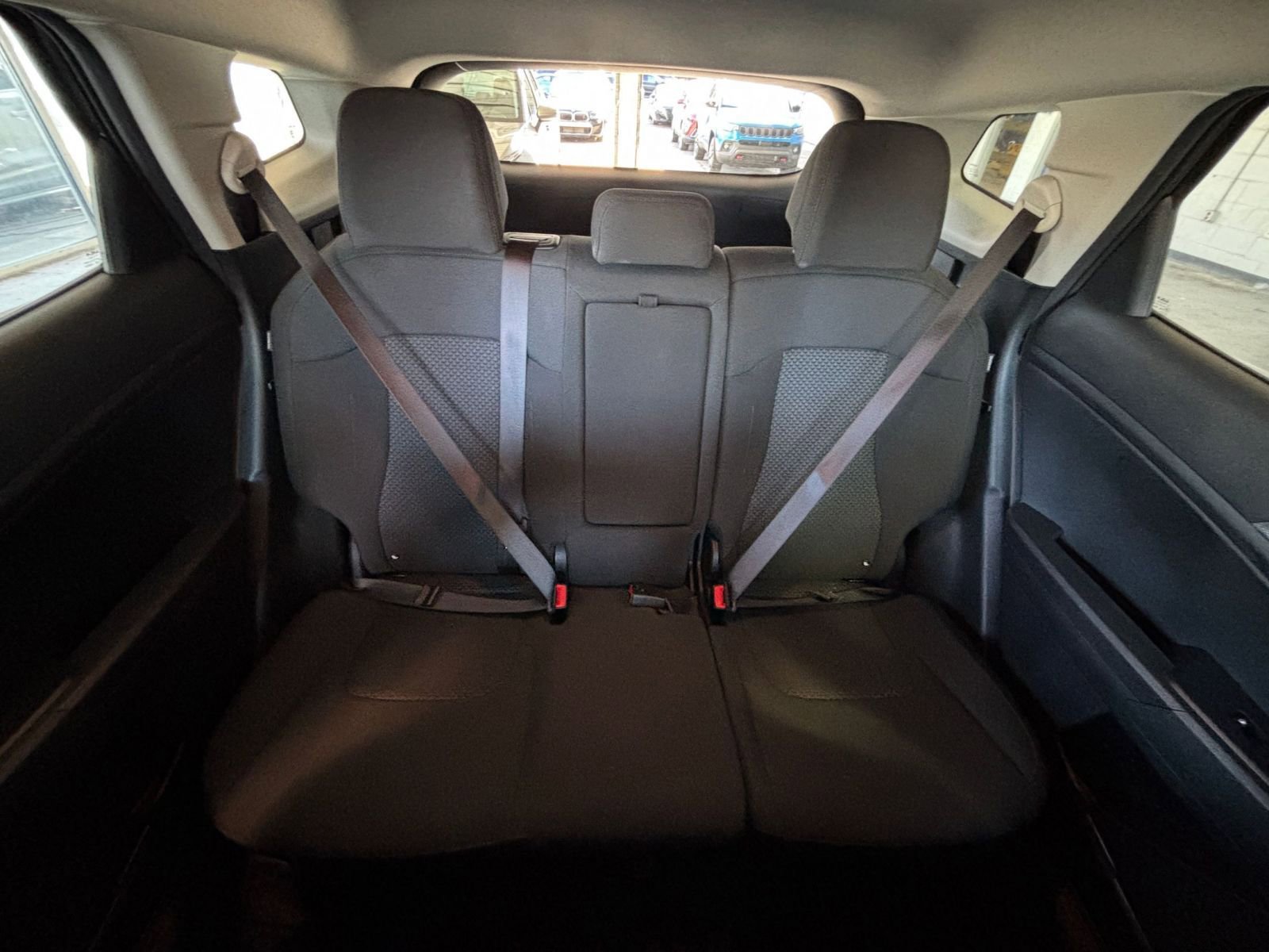 Used 2025 Kia Sportage LX image 42