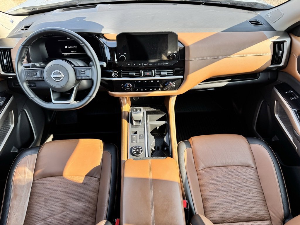 Used 2022 Nissan Pathfinder Platinum w/ Cargo Package image 16