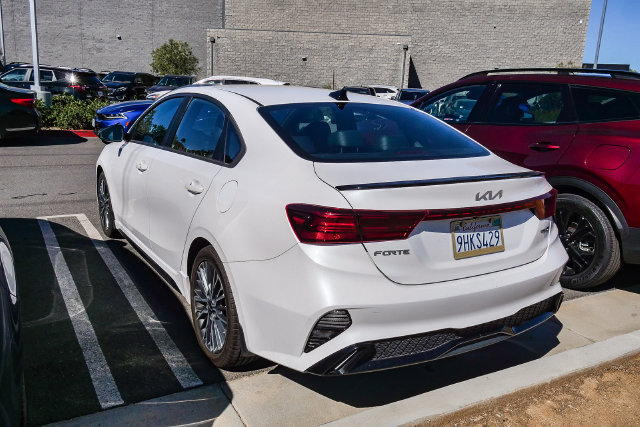 Certified 2023 Kia Forte GT-Line FWD image 12