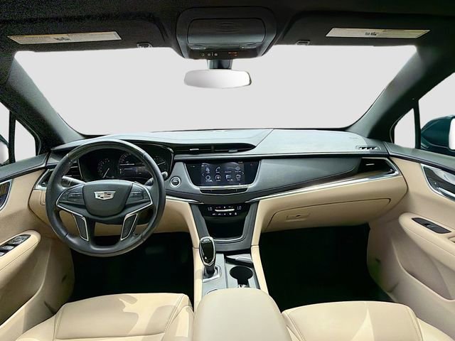 Used 2018 Cadillac XT5 FWD image 16