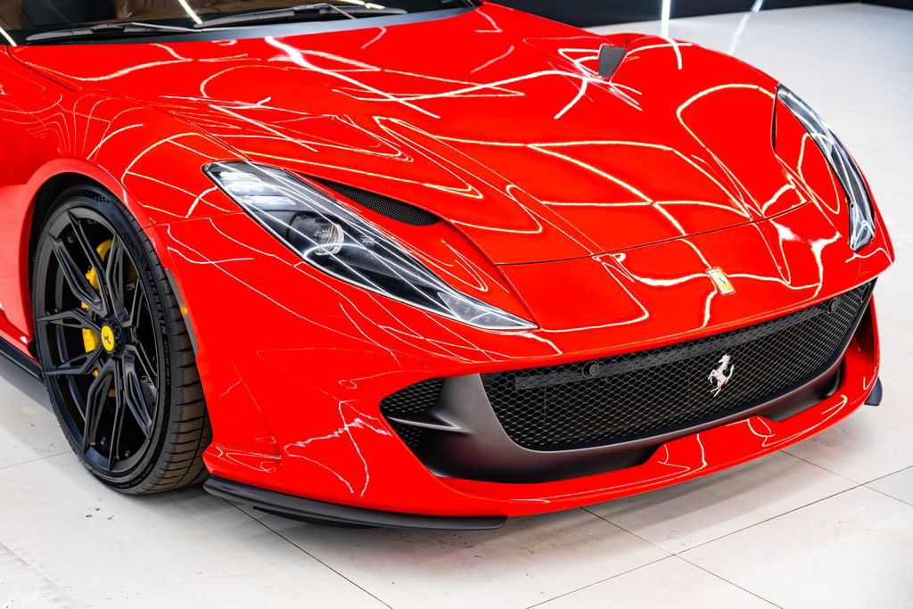 Used 2021 Ferrari 812 GTS RWD image 6