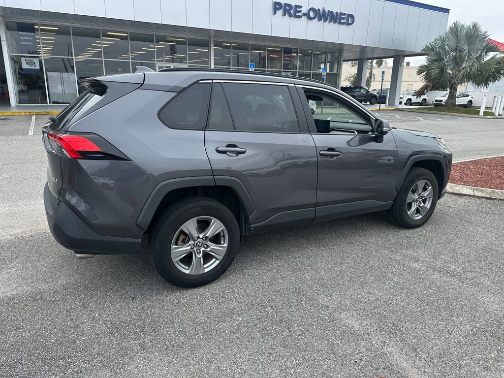 Used 2022 Toyota RAV4 XLE w/ Convenience Package image 3