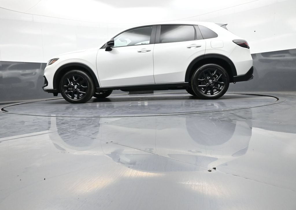 Certified 2024 Honda HR-V Sport image 32