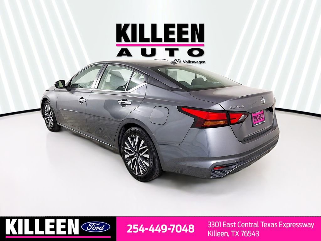 Used 2024 Nissan Altima 2.5 SV image 6