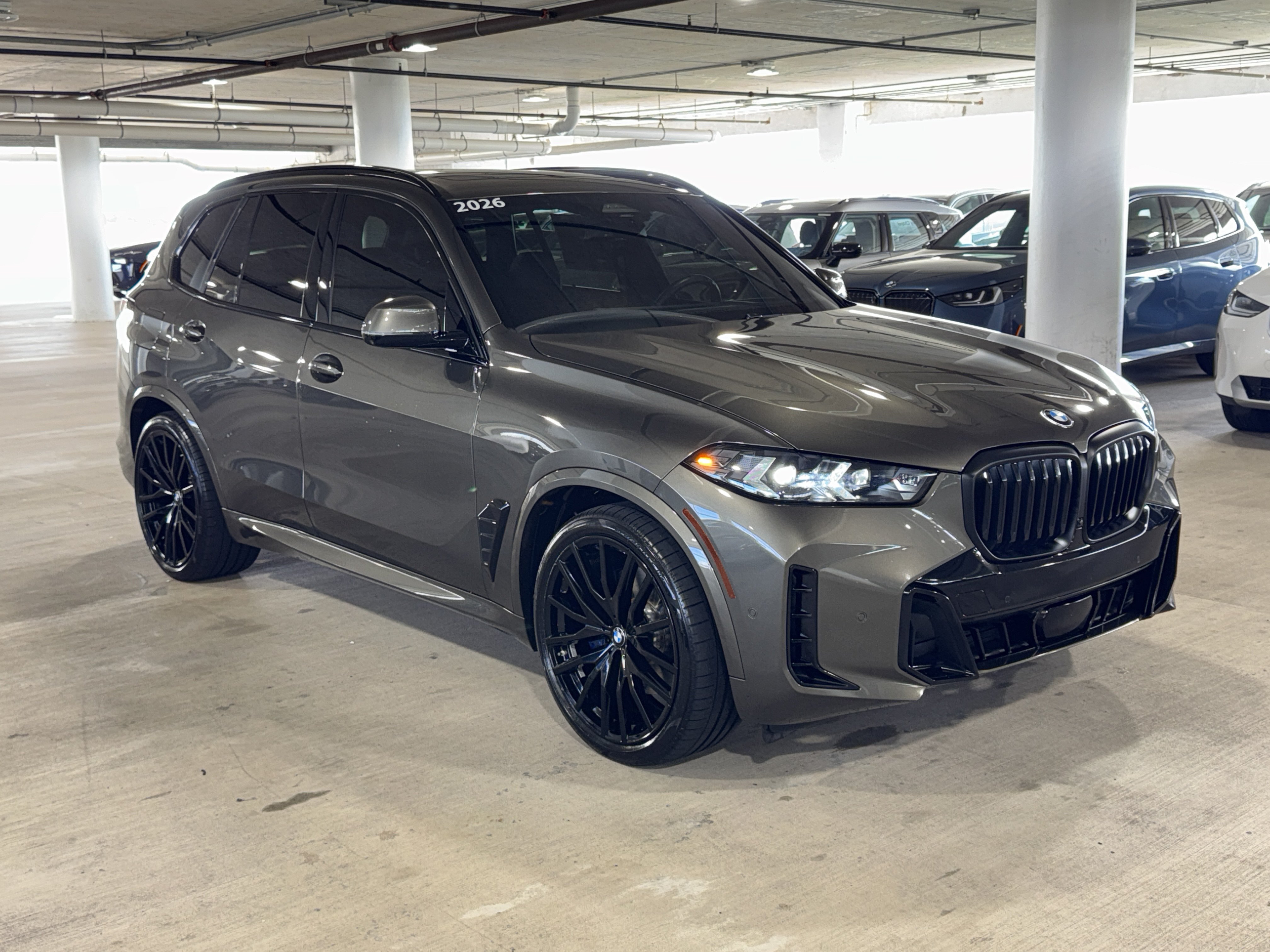 Used 2026 BMW X5 sDrive40i w/ M Sport Package RWD image 2