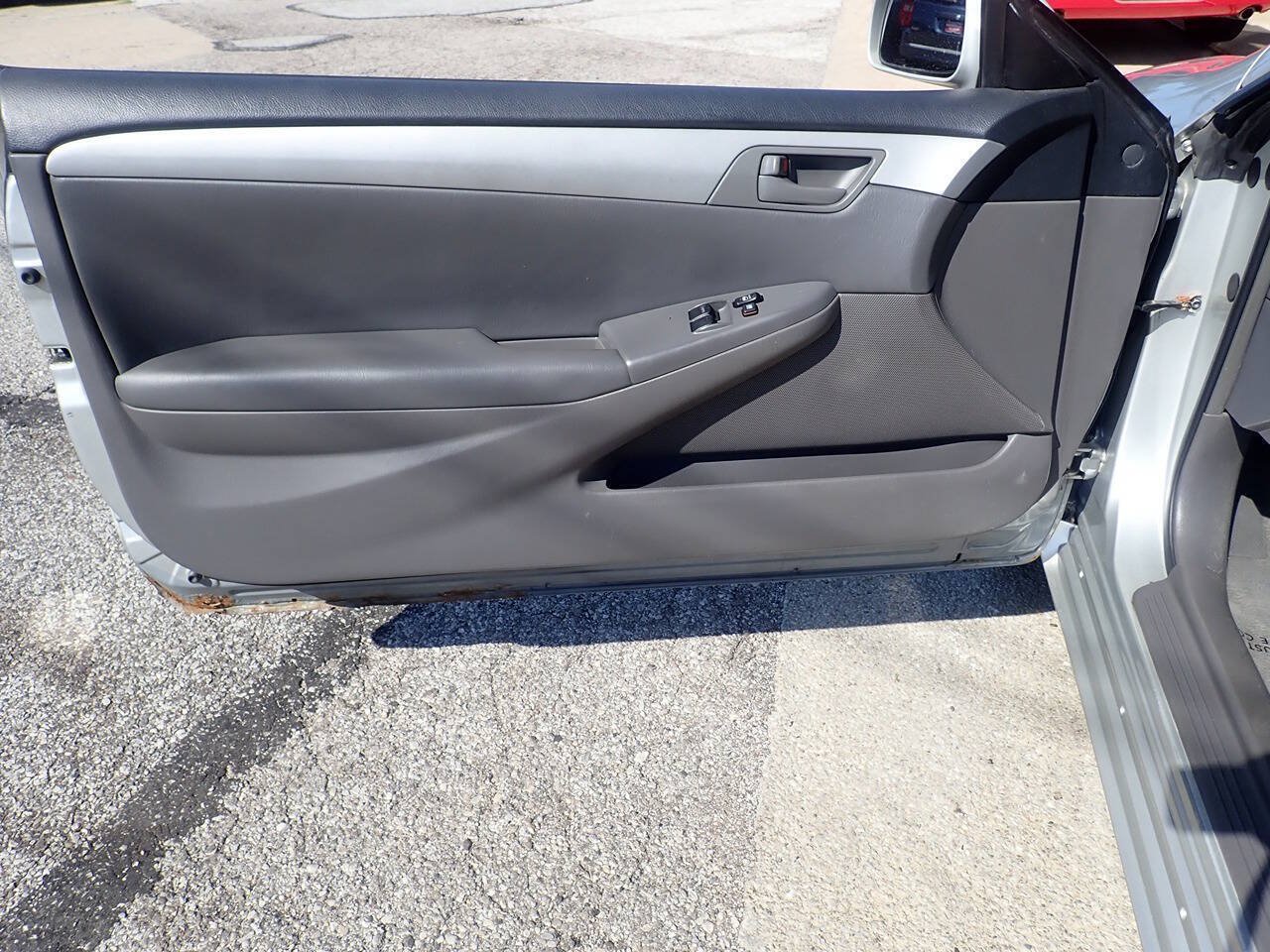 Used 2006 Toyota Solara SE Sport FWD image 9