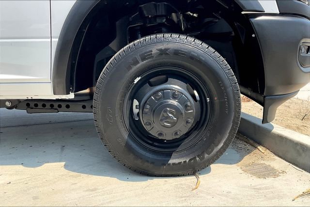 New 2025 RAM 3500 Tradesman AWD/4WD image 9