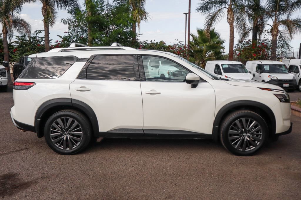 Used 2022 Nissan Pathfinder SL w/ SL Premium Package image 10