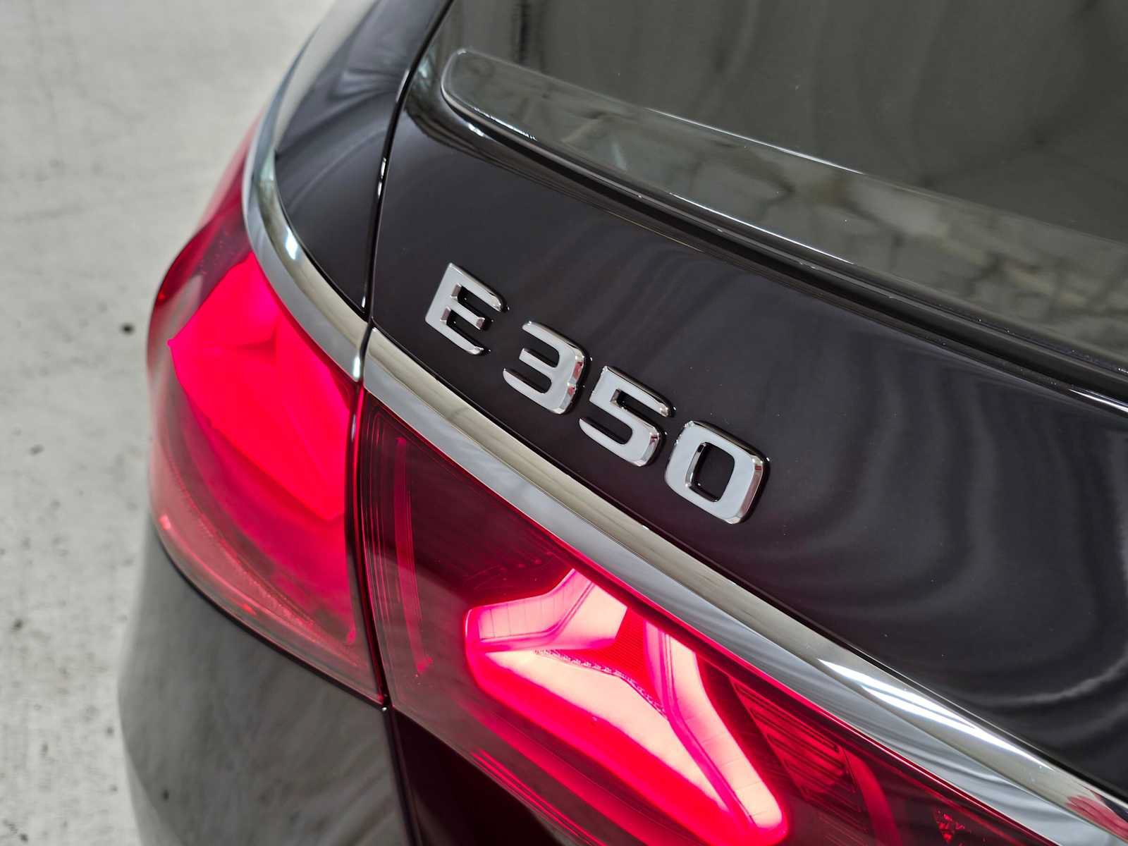 Used 2026 Mercedes-Benz E 350 4MATIC Sedan image 16