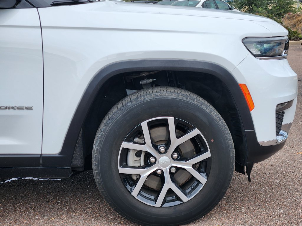 Used 2024 Jeep Grand Cherokee L Limited w/ Trailer Tow Package AWD/4WD image 29