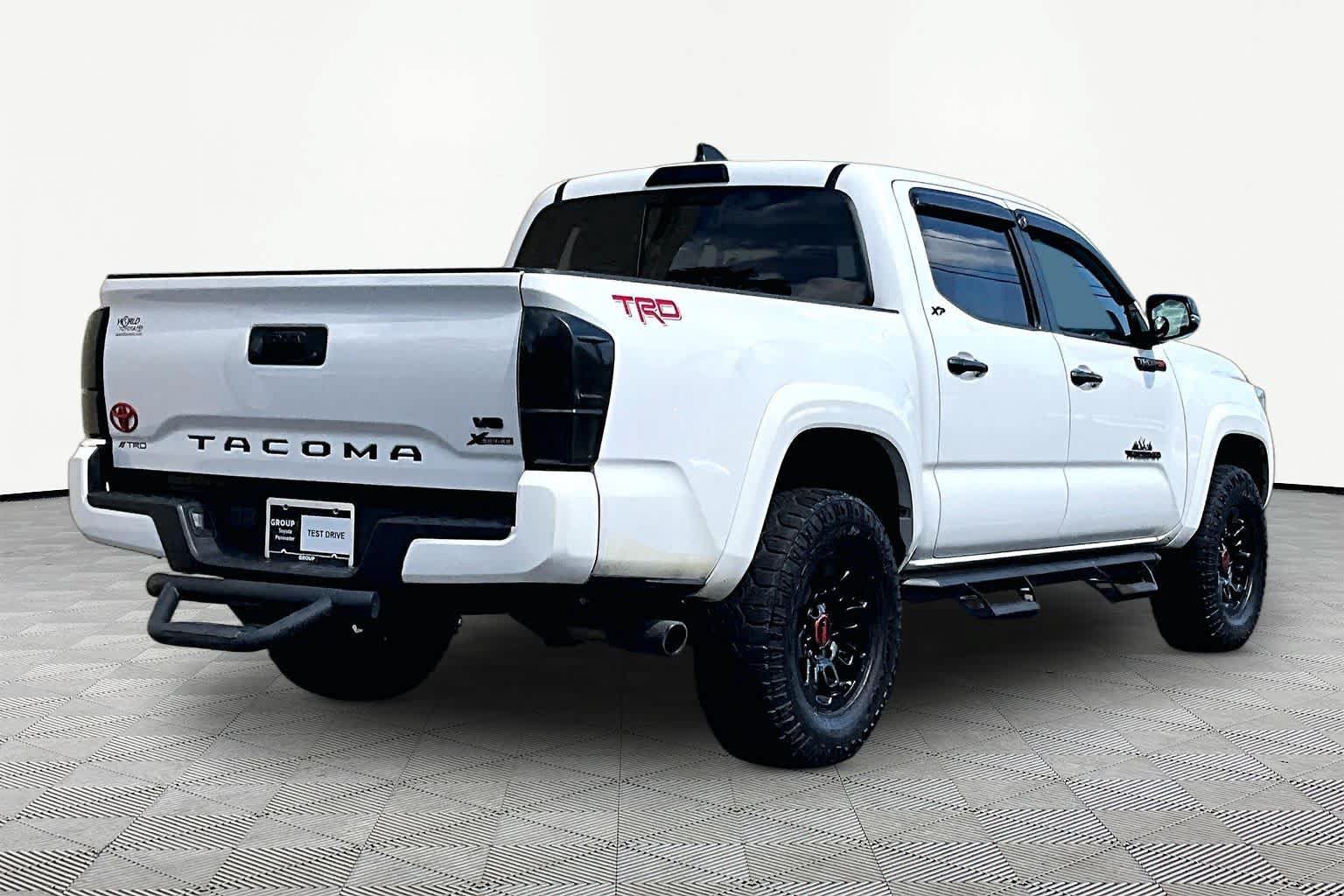 Used 2022 Toyota Tacoma SR5 w/ Technology Package RWD image 13
