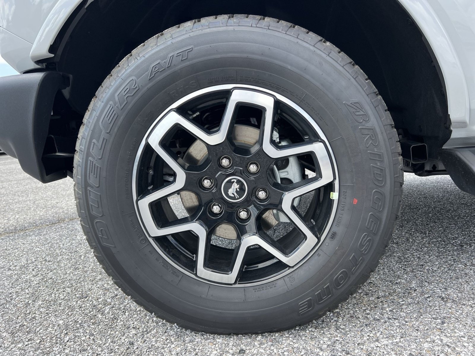 New 2026 Ford Bronco Outer Banks AWD/4WD image 12