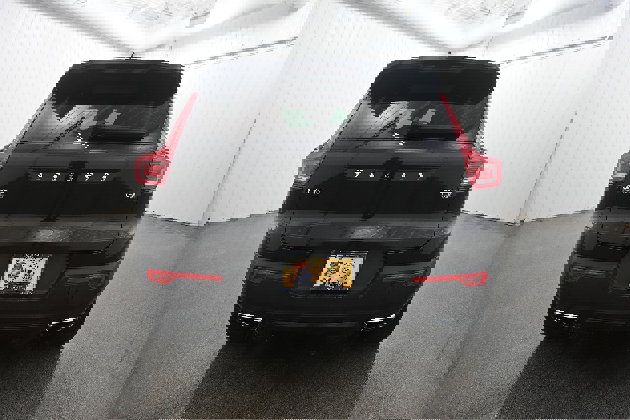 Used 2020 Volvo XC40 T5 R-Design image 30