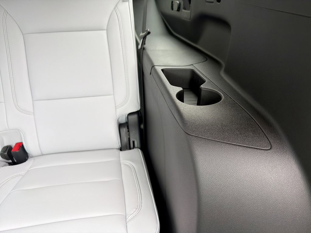 New 2026 Chevrolet Suburban Premier w/ Sun And Tow Package image 32
