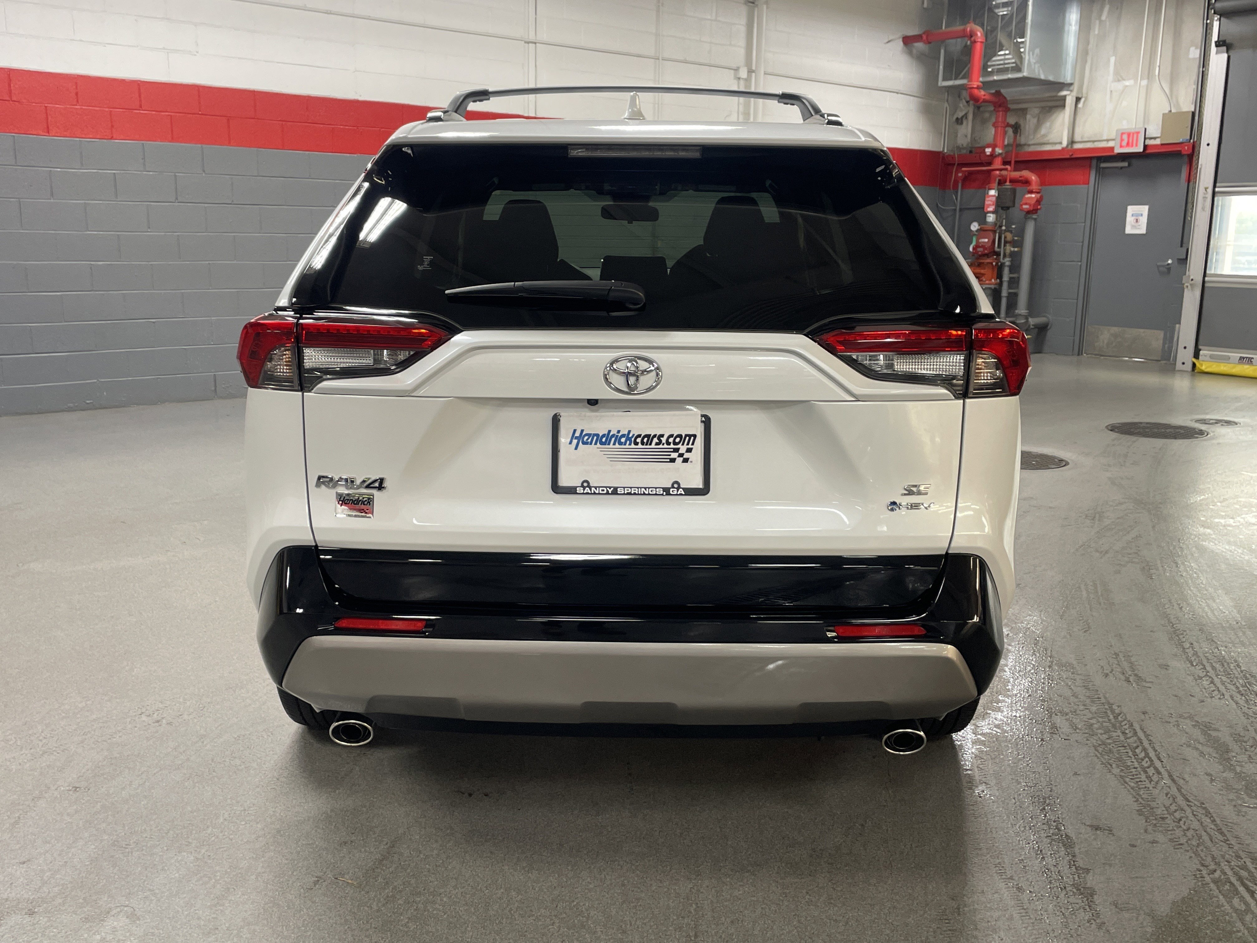 Certified 2025 Toyota RAV4 SE image 9