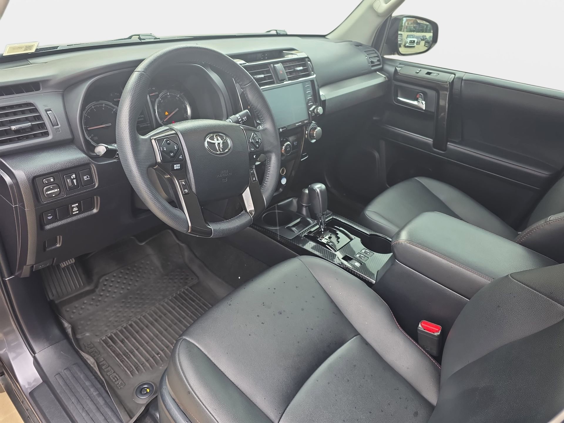Used 2021 Toyota 4Runner Venture w/ Moonroof Package AWD/4WD image 15