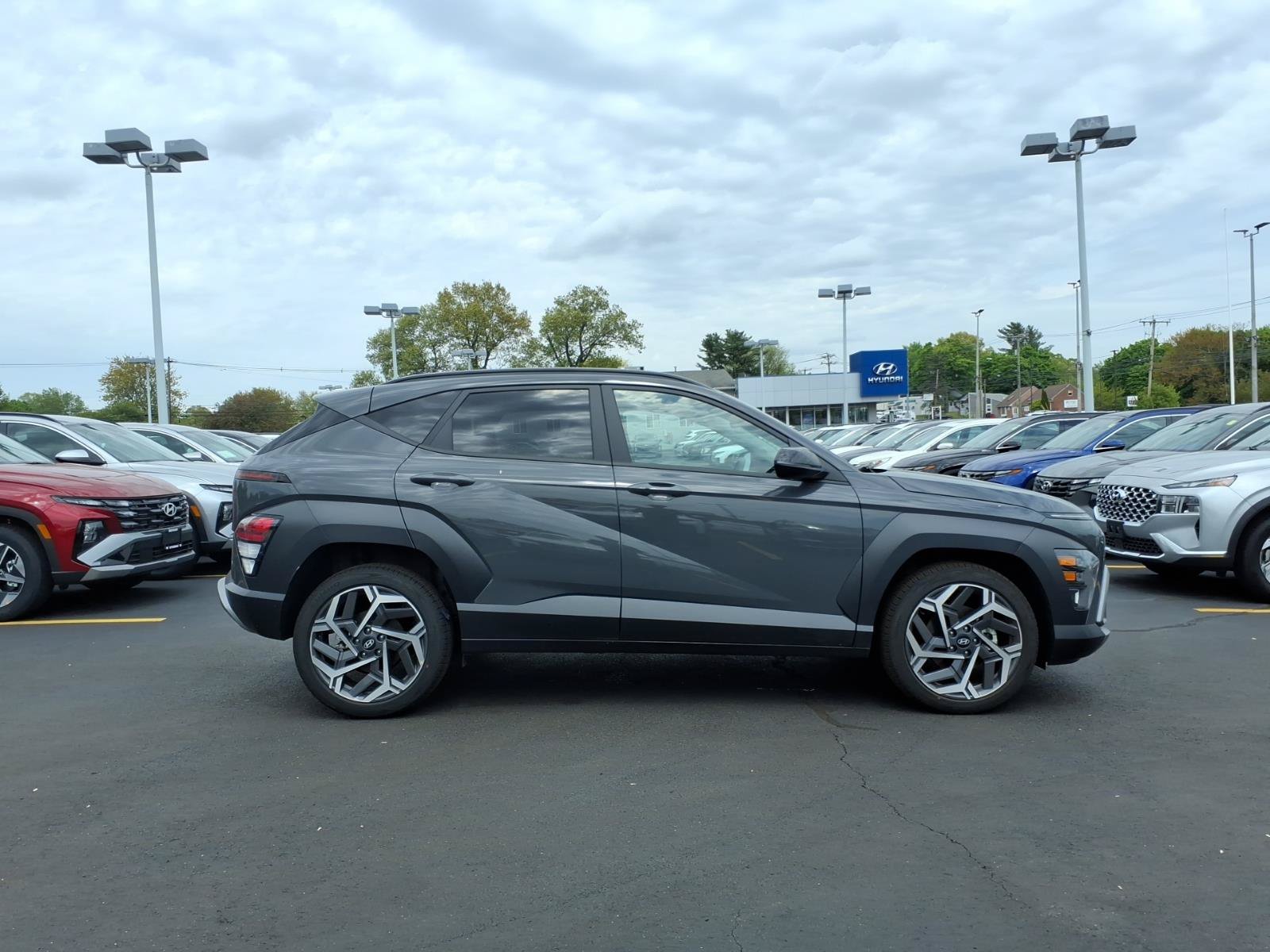 Certified 2026 Hyundai Kona SEL Premium FWD image 4