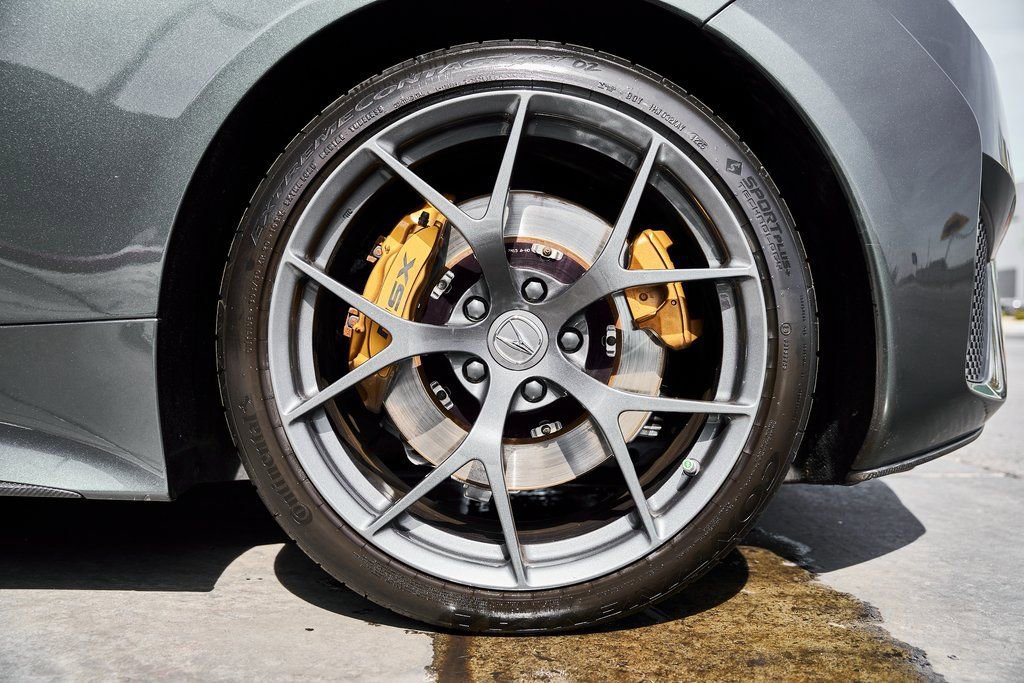 Used 2017 Acura NSX image 25