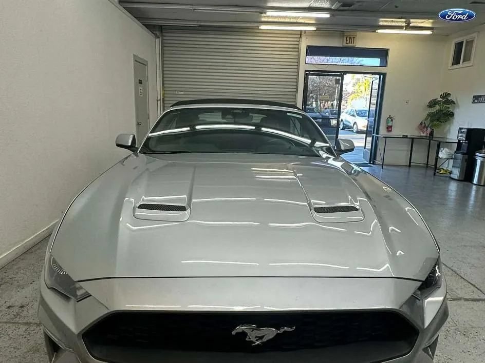 Used 2022 Ford Mustang Premium RWD image 2