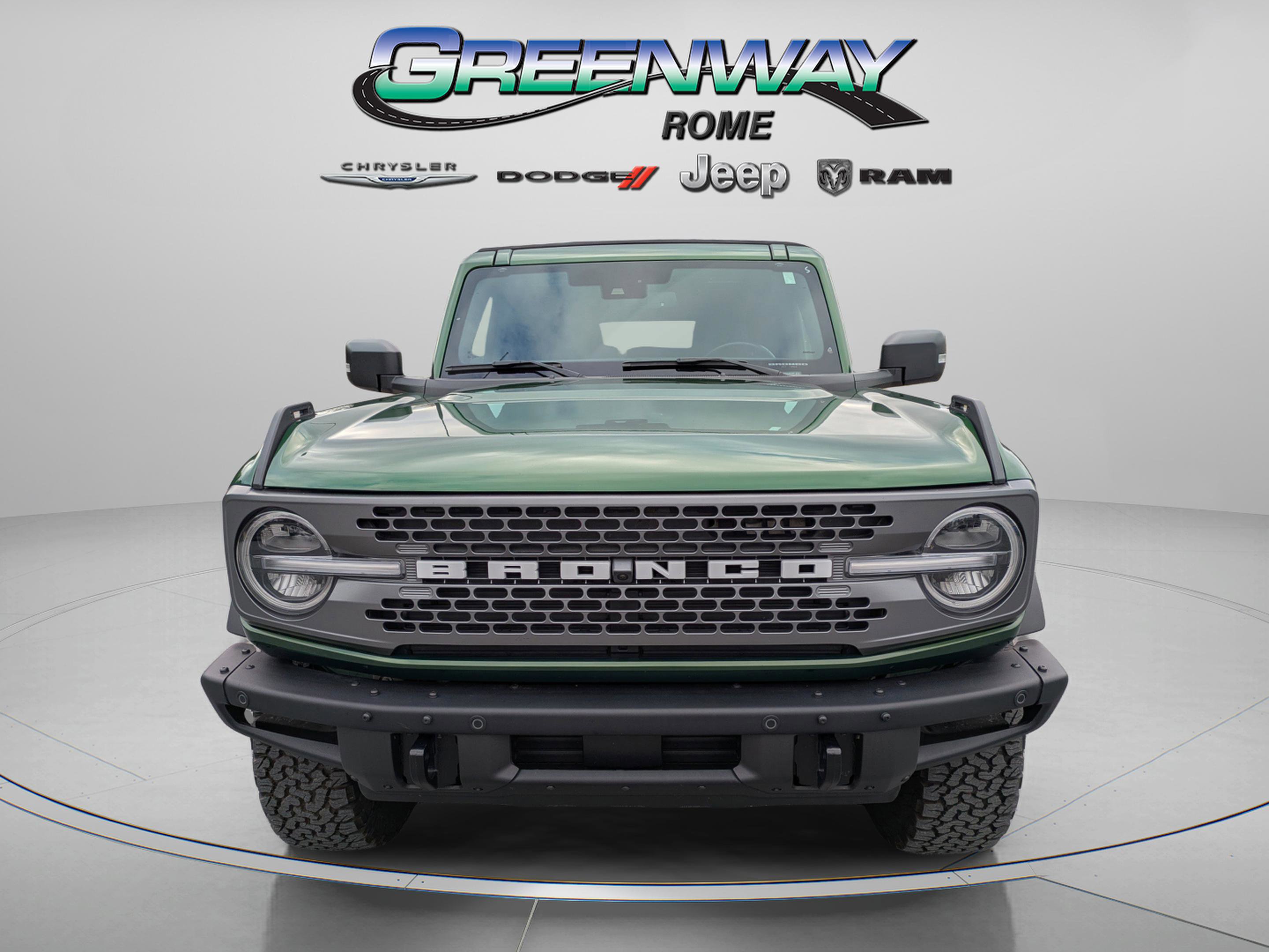 Used 2025 Ford Bronco Badlands image 3