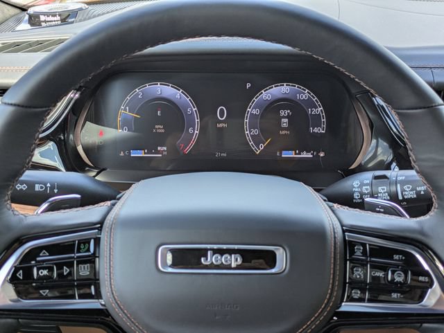New 2026 Jeep Grand Cherokee Summit w/ Obsidian Package AWD/4WD image 29