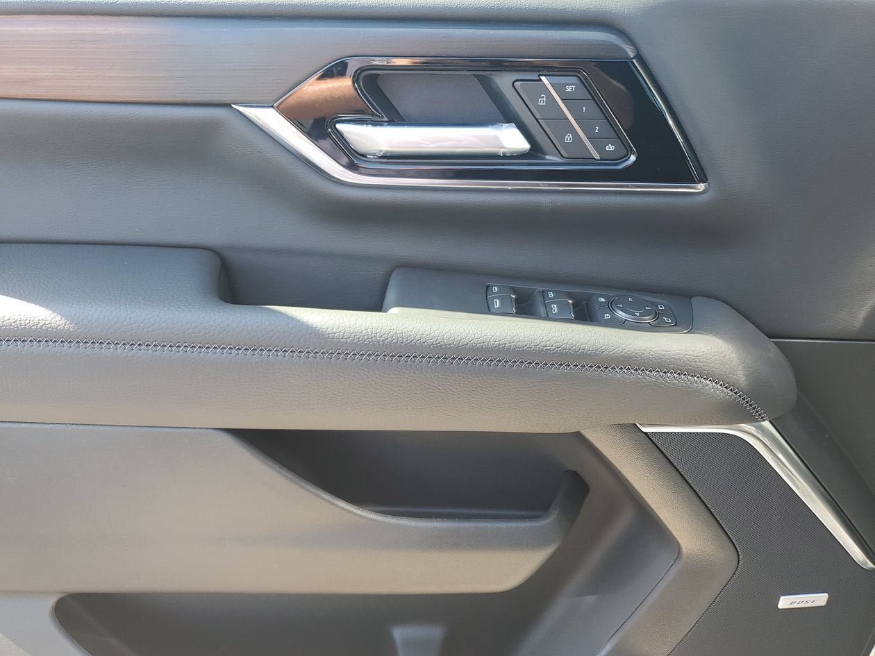 New 2026 GMC Yukon XL Denali RWD image 17