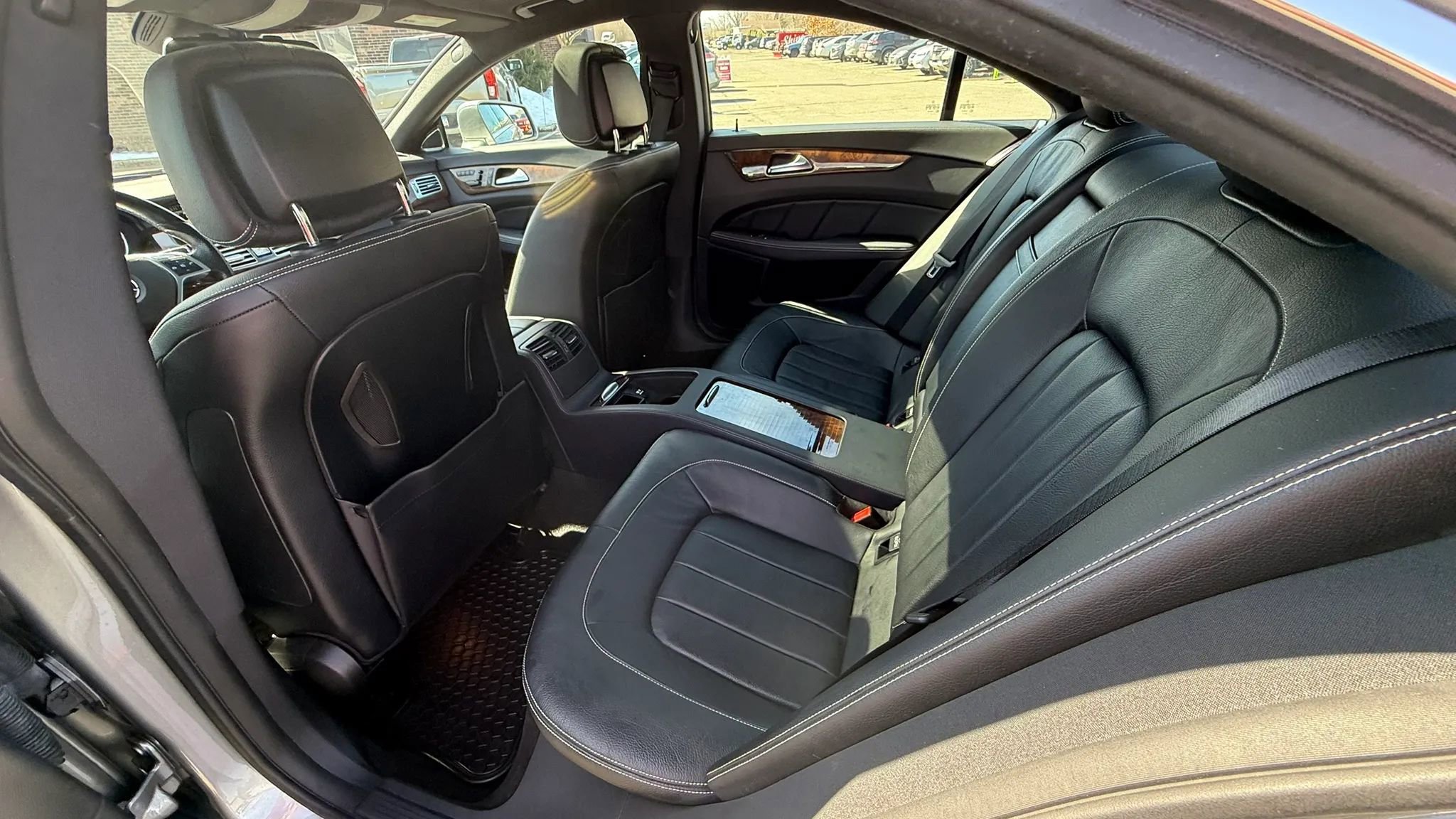 Used 2014 Mercedes-Benz CLS 550 4MATIC w/ Premium 1 Package image 29