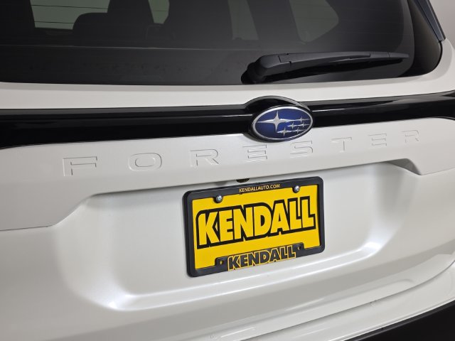 Certified 2025 Subaru Forester Premium AWD/4WD image 11
