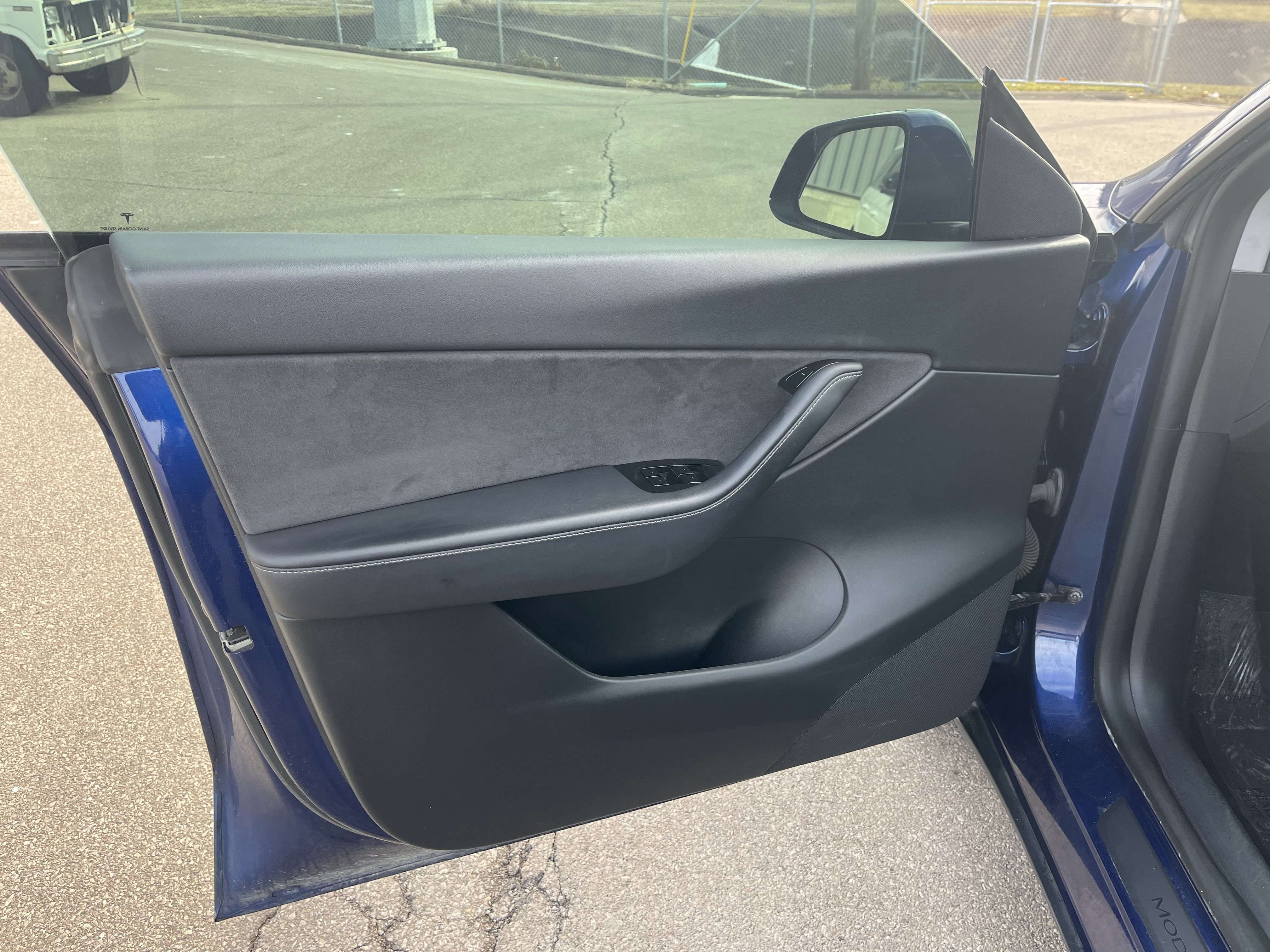 Used 2020 Tesla Model Y Long Range image 11