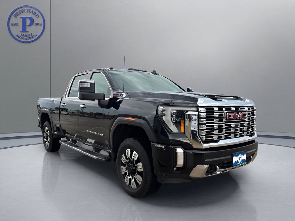 Used 2024 GMC Sierra 2500 Denali AWD/4WD image 1