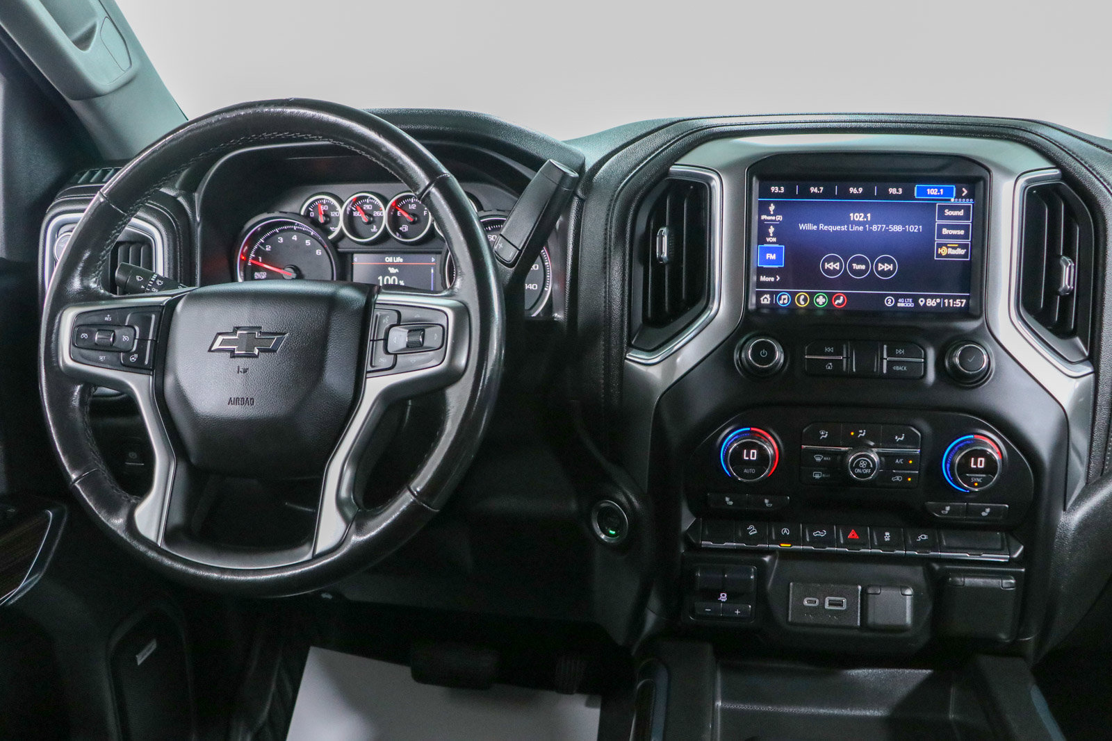 Used 2020 Chevrolet Silverado 1500 LT Trail Boss AWD/4WD image 17