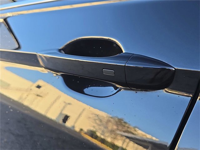 Used 2022 Volkswagen Tiguan SE image 8