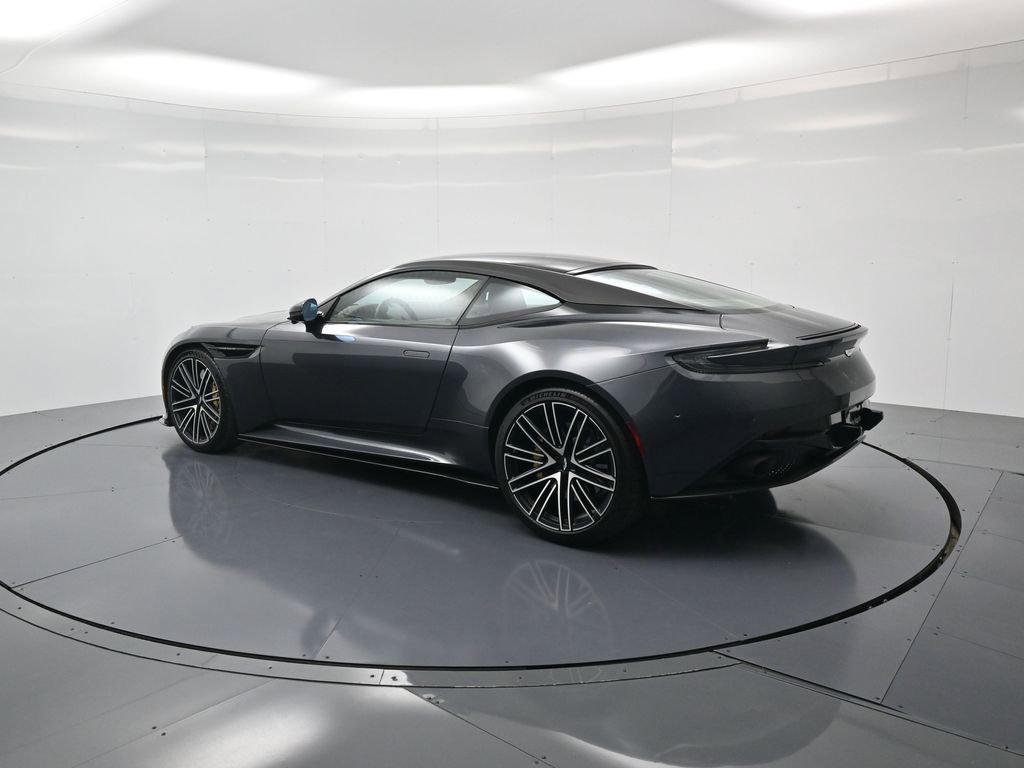 Used 2024 Aston Martin DB12 Coupe RWD image 3