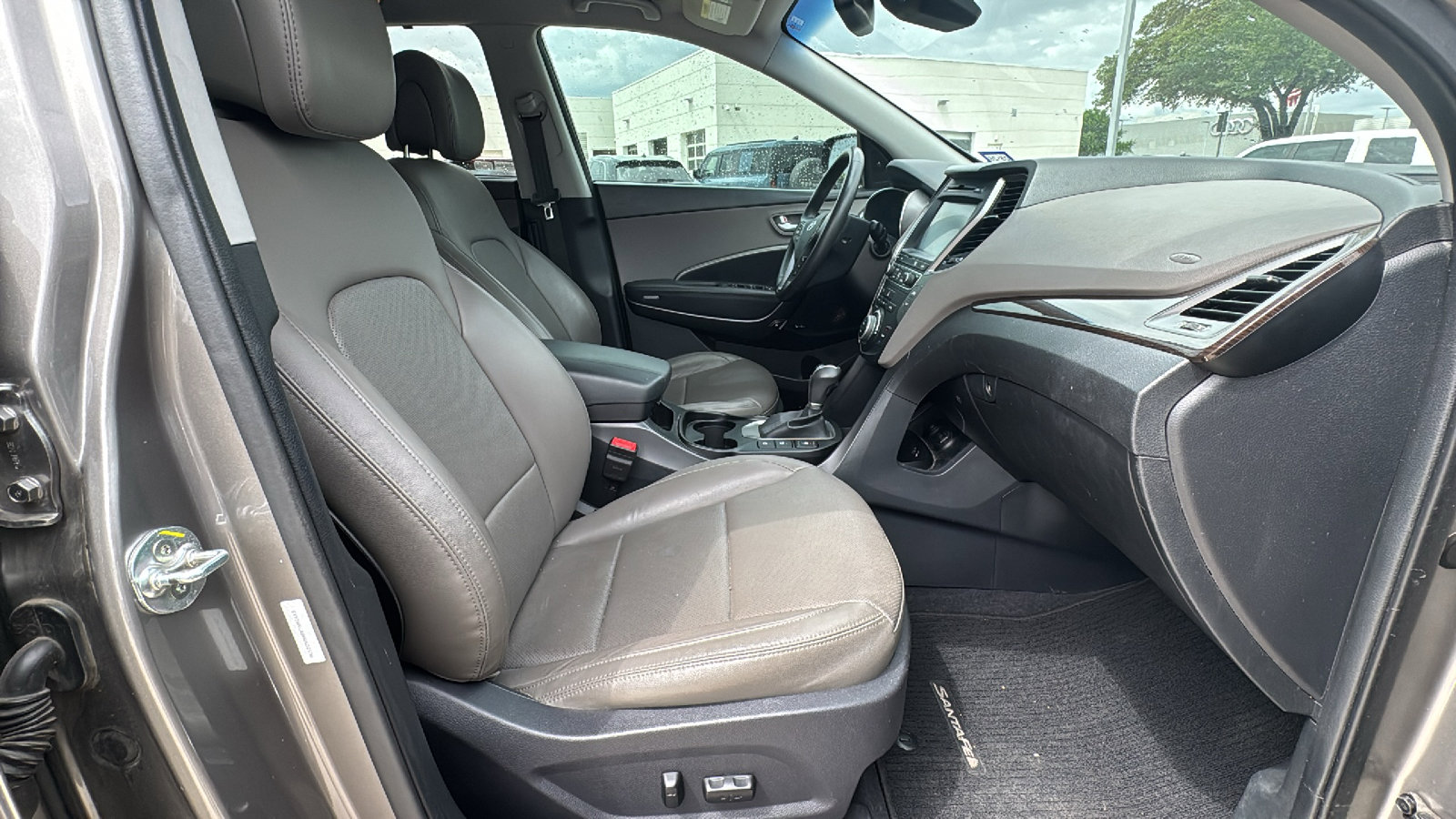 Used 2017 Hyundai Santa Fe Sport w/ 2.0T Ultimate Tech Package 05 FWD image 24