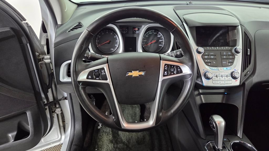 Used 2015 Chevrolet Equinox LT w/ Driver Convenience Package image 16